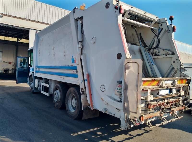 MERCEDES ECONIC 2628 COMPATTATORE CON VOLTACASSONETTI POST.