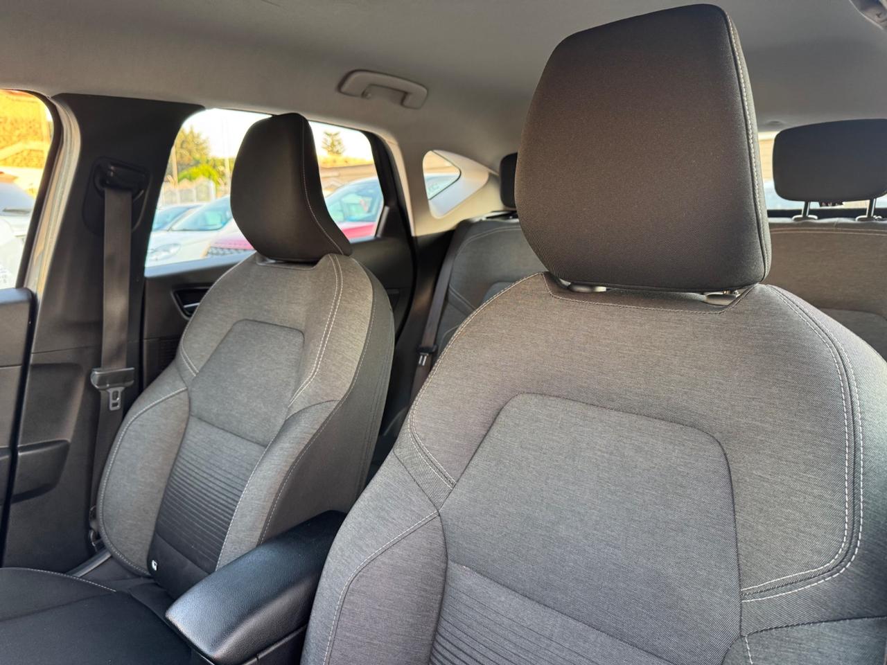 Renault Captur 1.0 TCe GPL DI SERIE Intens NAVI