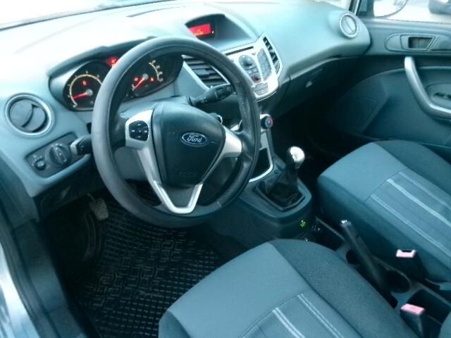 Ford Fiesta 1.4 5 porte Bz.- GPL Titanium