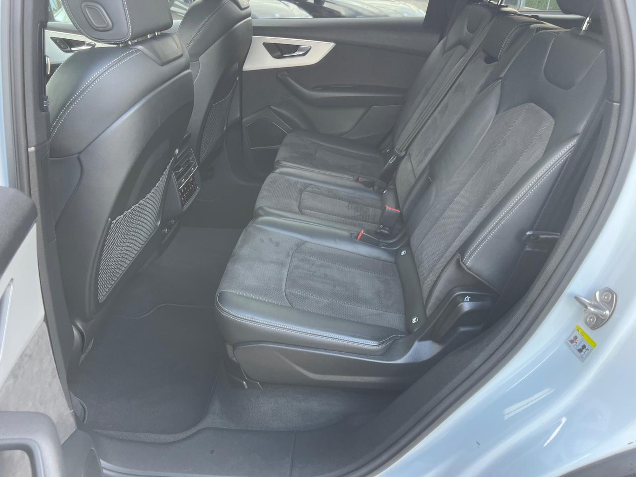Audi Q7 50 TDI quattro S-LINE EDITION 7 POSTI