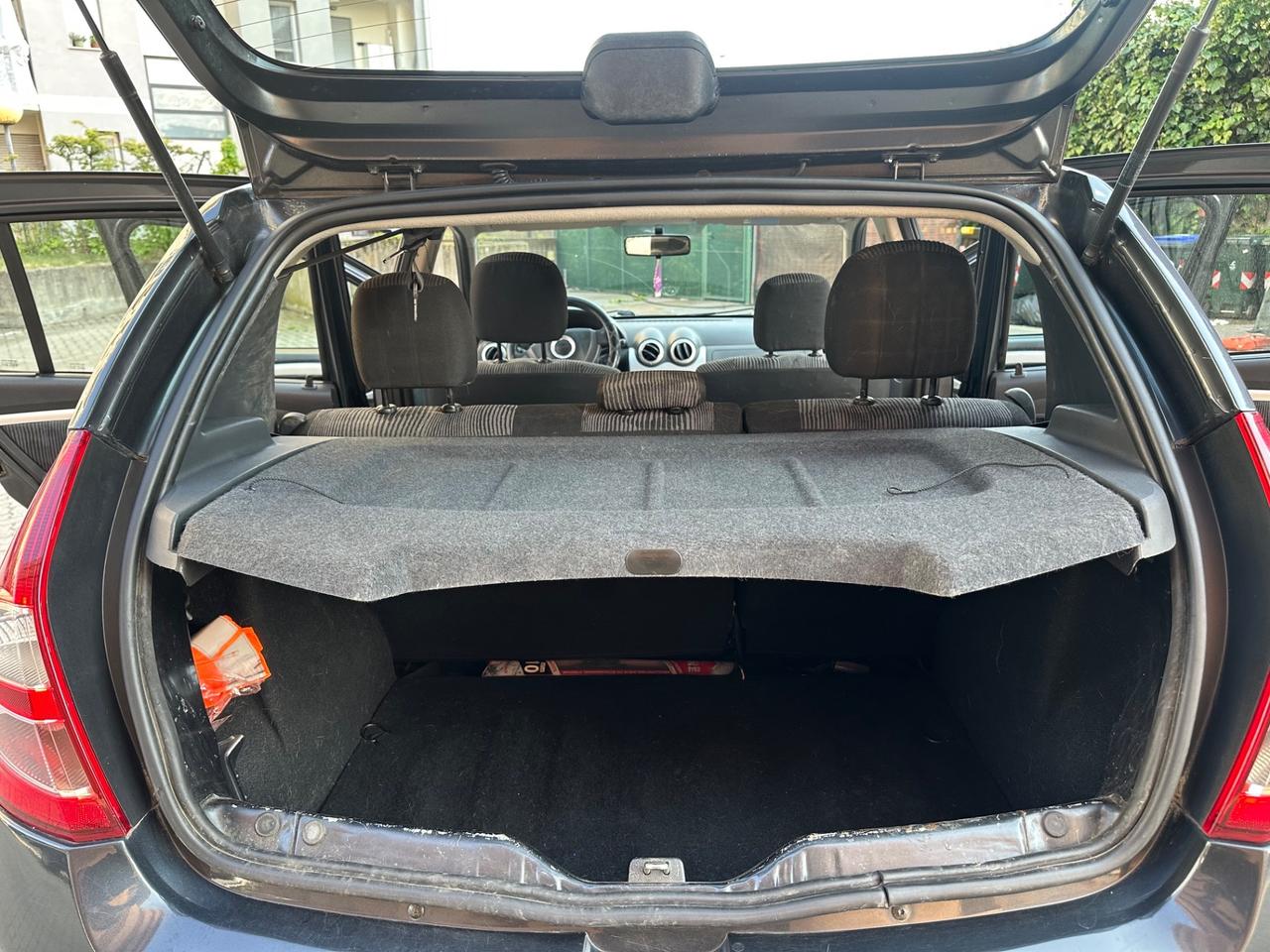 Dacia Sandero 1.4 8V GPL Lauréate