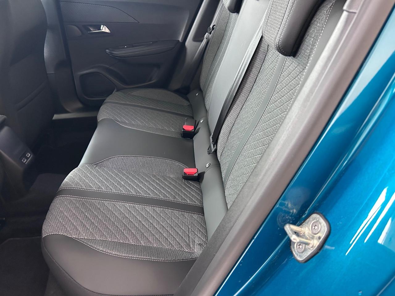 Peugeot 2008 PureTech 100 S&S Allure KM0