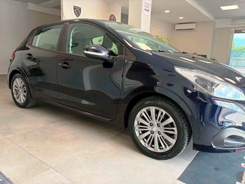Peugeot 208 PureTech 82 CV Active