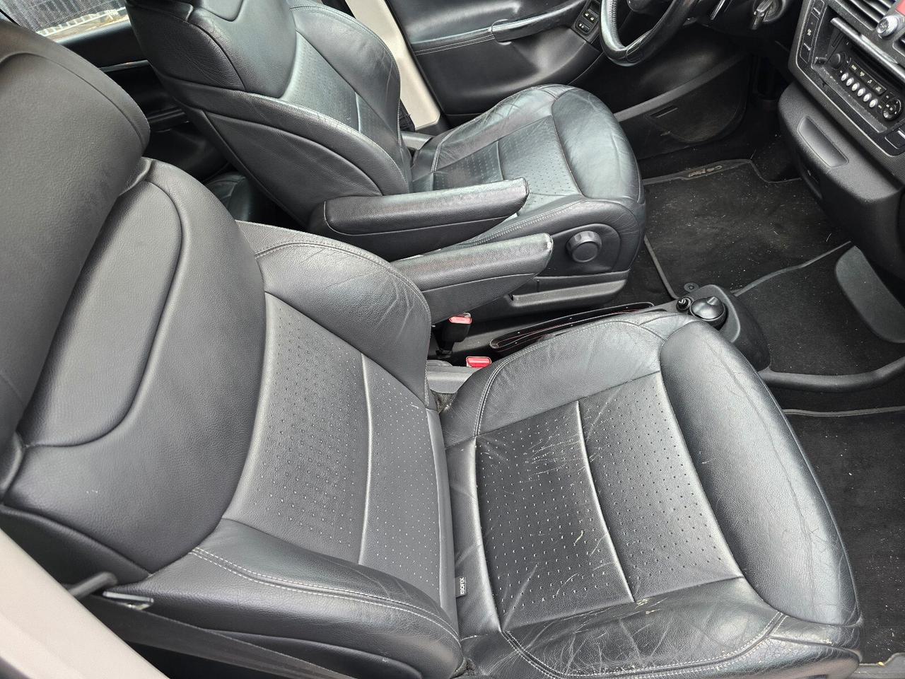 Citroen C4 Grand Picasso 2.0 HDi 138 FAP CMP6 Exclusive