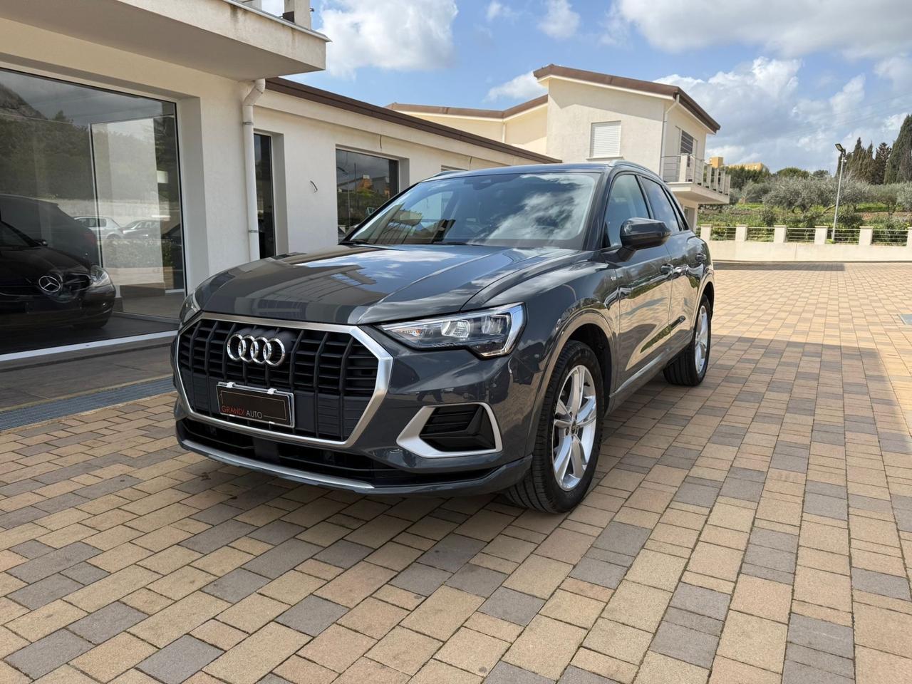 Audi Q3 35 TDI S tronic line edition