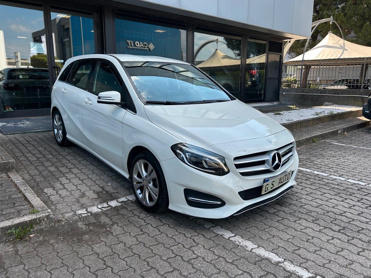 Mercedes-Benz B 180 d (cdi) Executive FL E6