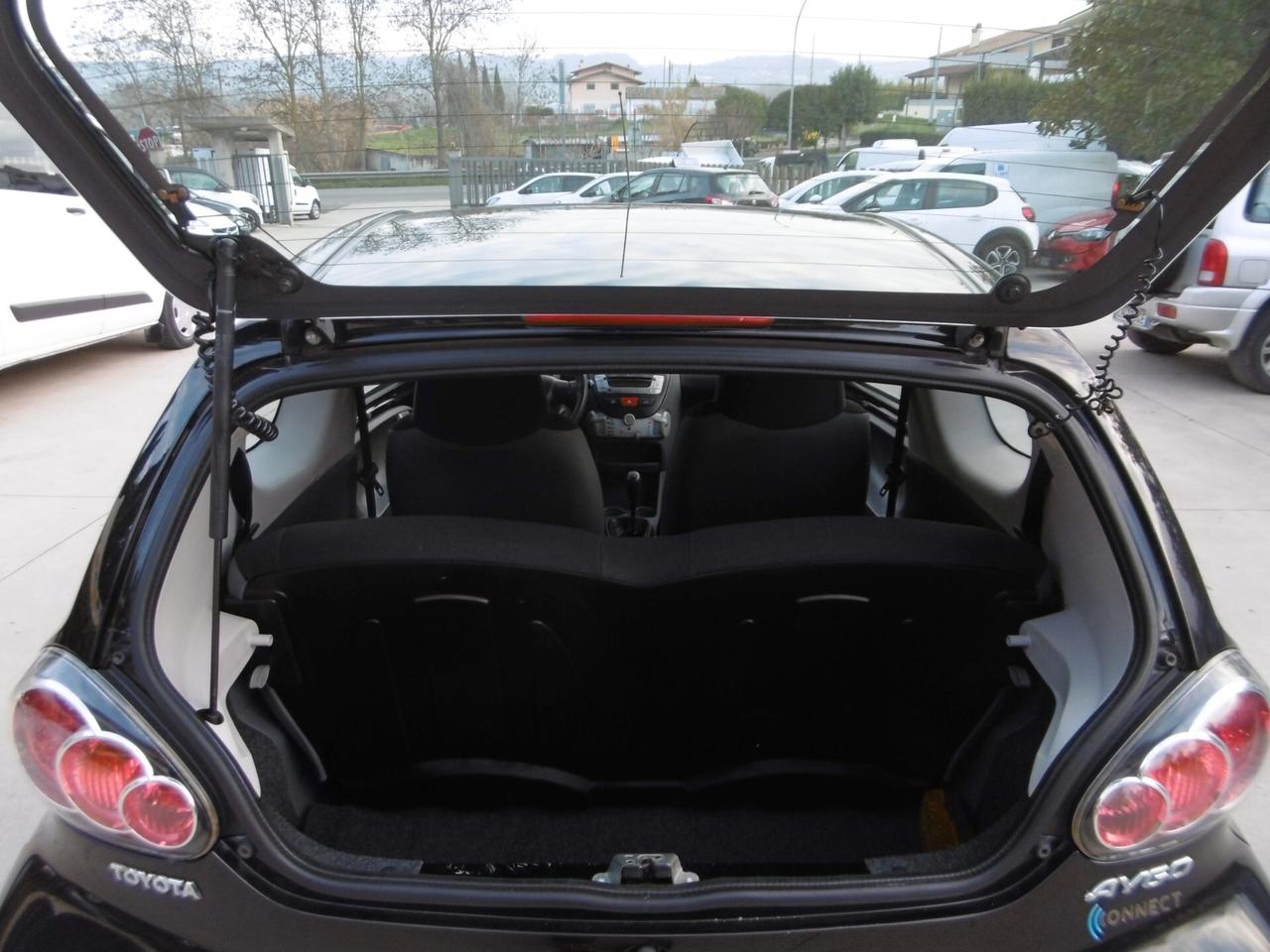 Toyota Aygo 1.0 12V VVT-i 3 porte Sol Connect