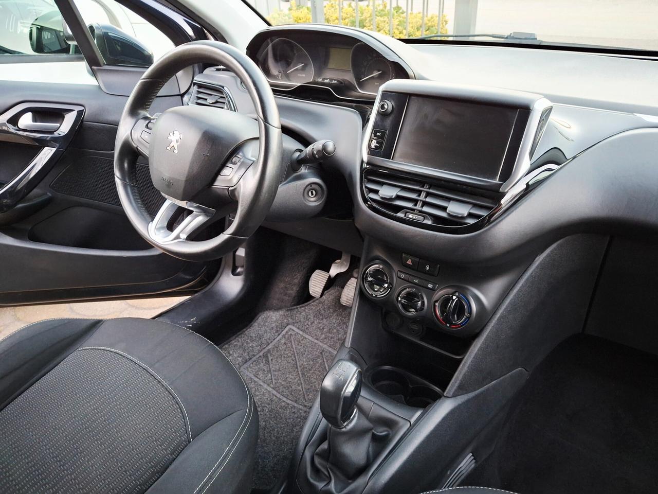 Peugeot 208 BlueHDi 75 5 porte Touch