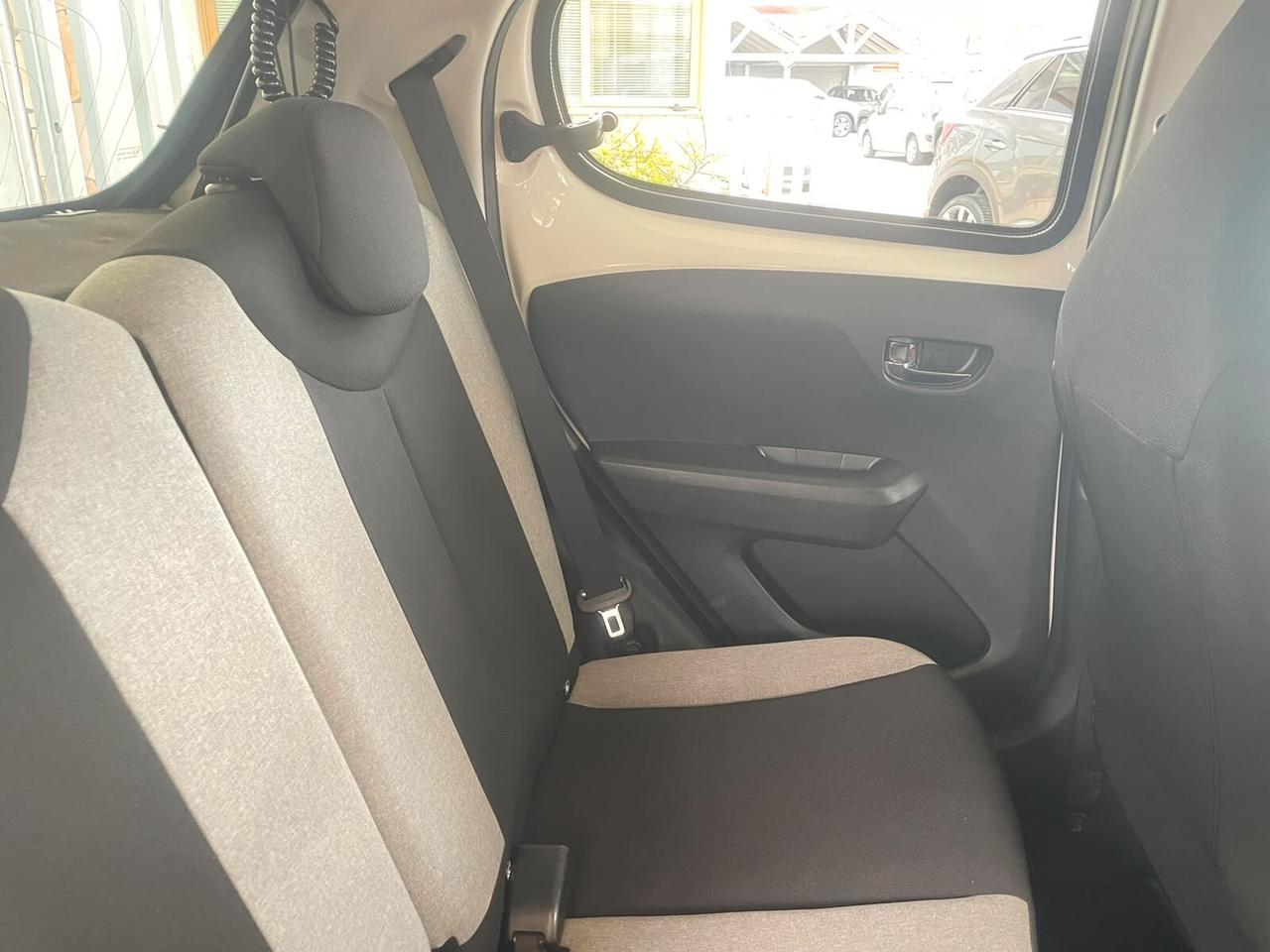Citroen C1 PureTech 82 5 porte Shine