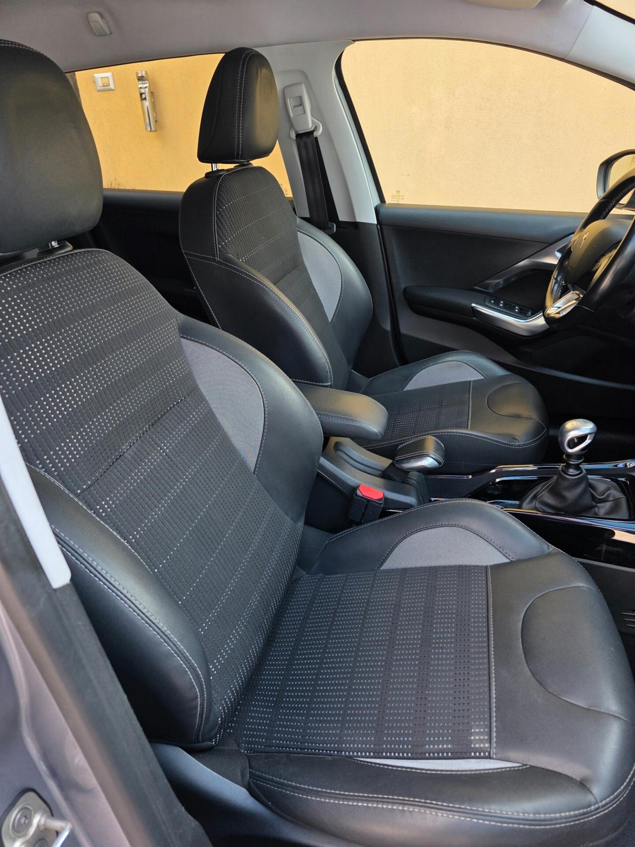 Peugeot 2008 BlueHDi 100 Allure