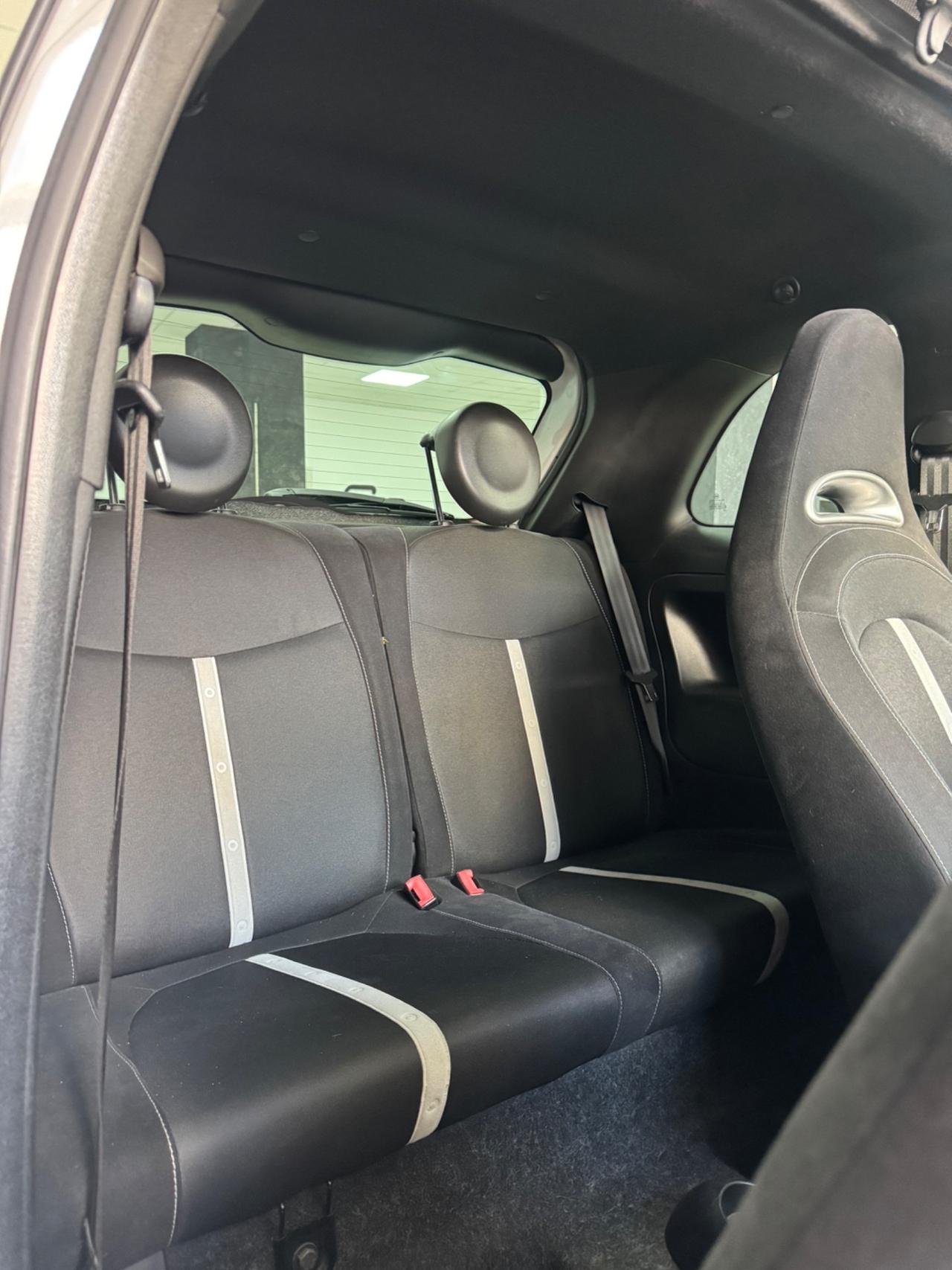 Abarth 500 C 1.4 Turbo T-Jet Custom