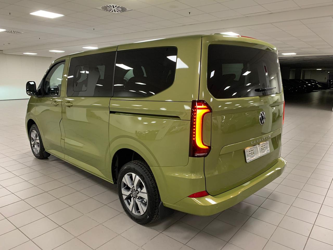 Volkswagen T7 Caravelle t7 2.0 tdi 150cv life l1