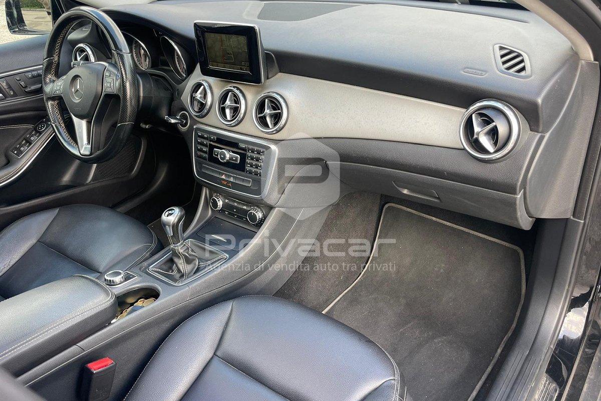 MERCEDES GLA 200 CDI Premium
