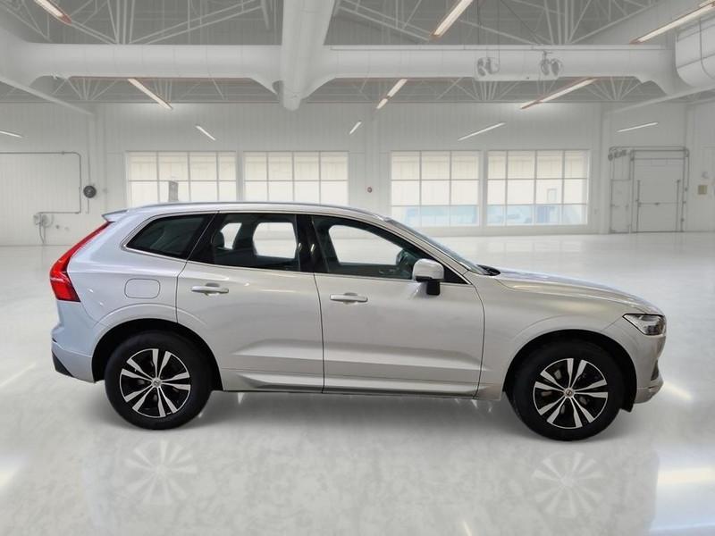 VOLVO XC60 B4 D AWD automatico Momentum