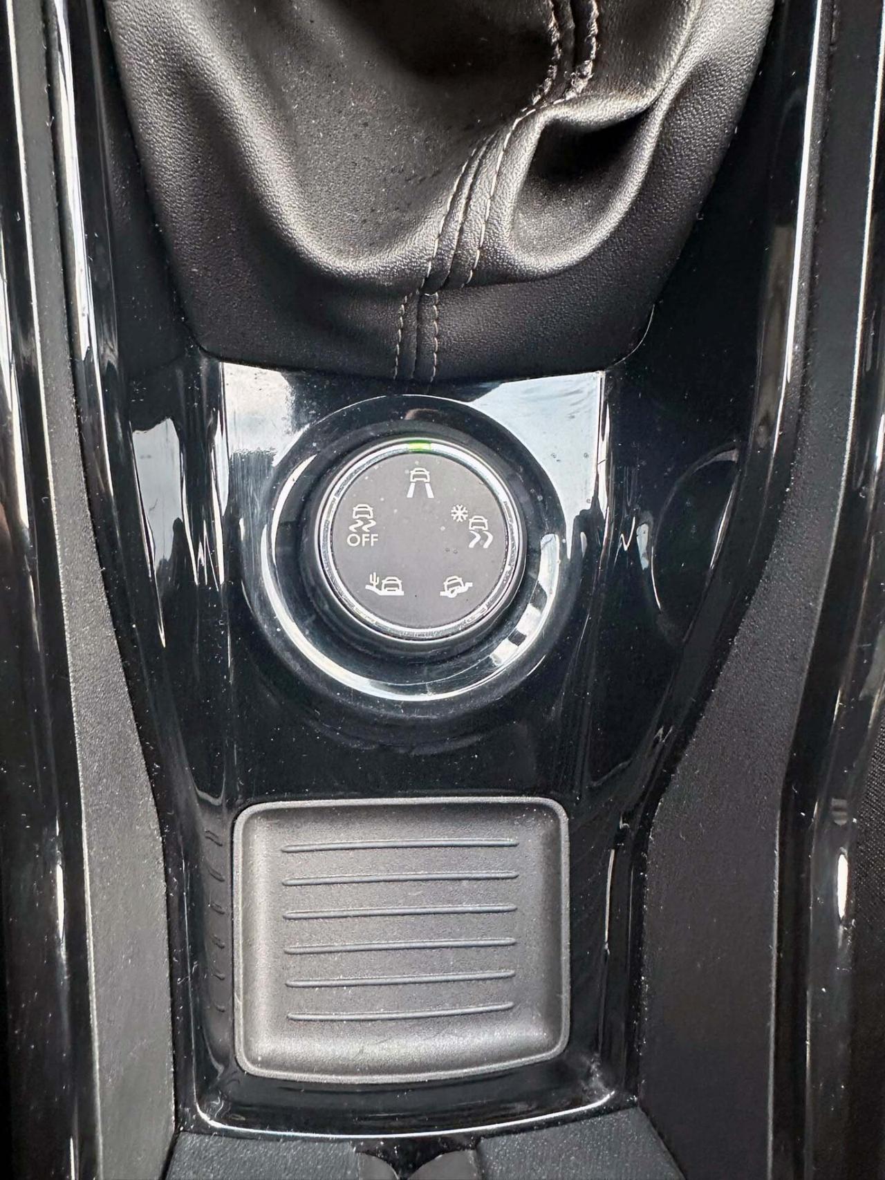 Peugeot 2008 BlueHDi 100 CV Black Matt 2 Proprietari Retrocamera Grip Control