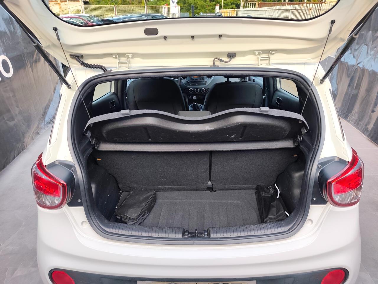 Hyundai i10 1.0 BENZINA E GPL DI SERIE Connectline