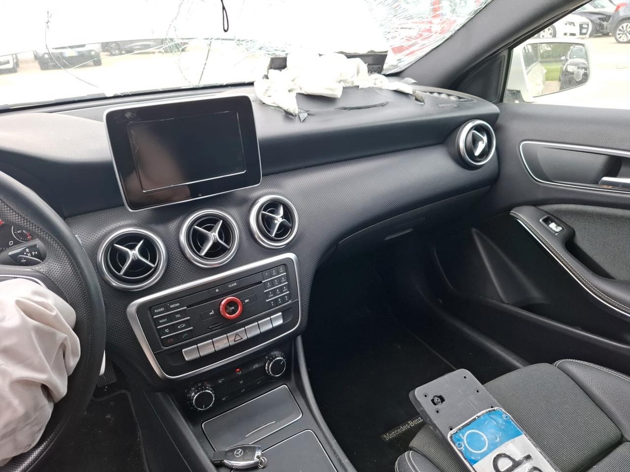 Mercedes-benz A 160 d auto - SINISTRATA