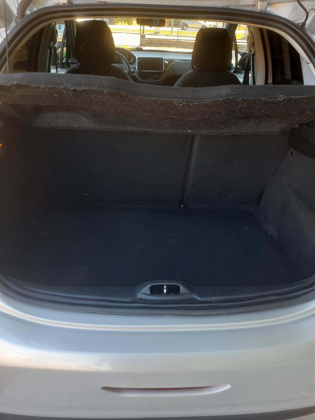 Peugeot 208 1.0 VTi 68 CV 5 porte