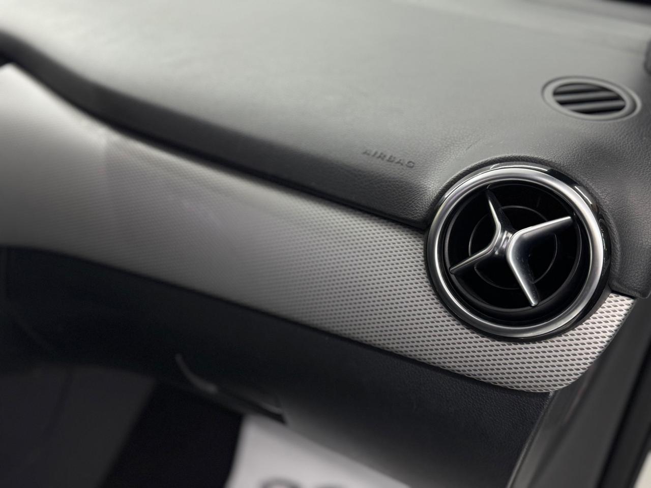 Mercedes-benz B 180d Automatic Premium AMG Iper Full