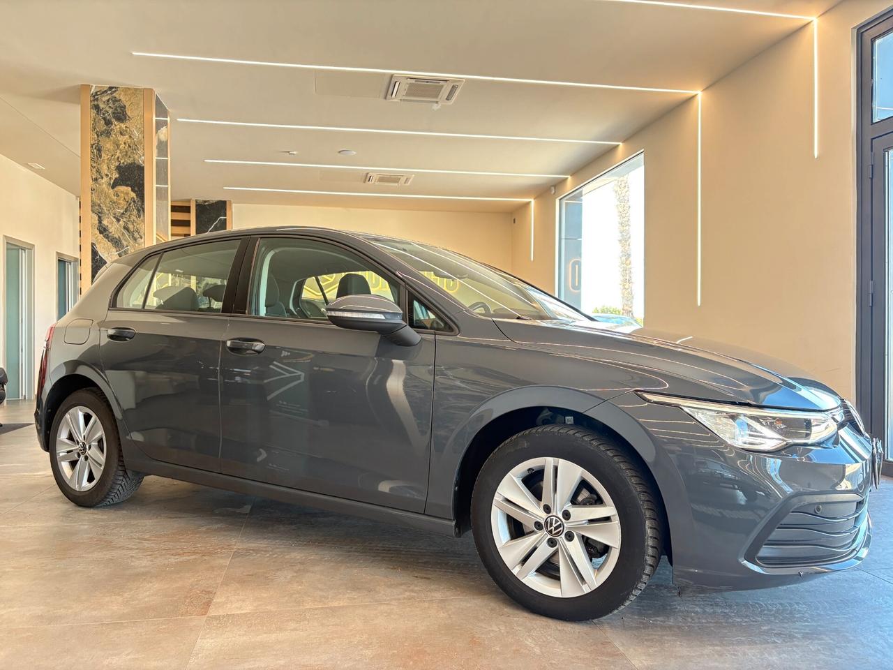 Volkswagen Golf 2.0 TDI 150 CV DSG SCR Life Garanzia