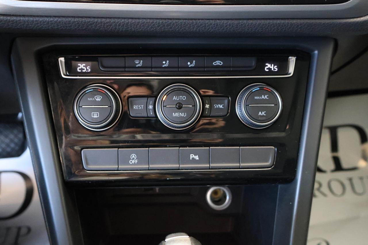 Volkswagen Touran 2.0 TDI 115 CV DSG IVA ESCLUSA 7 posti