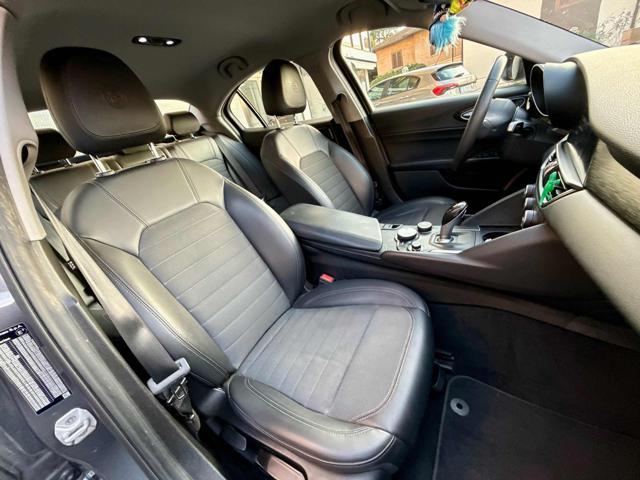 ALFA ROMEO Giulia 2.2 Turbodiesel 180 CV AT8 Business Sport Launch E