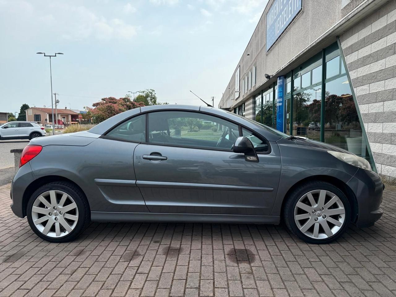 Peugeot 207 1.6 VTi 120CV CC Roland Garros