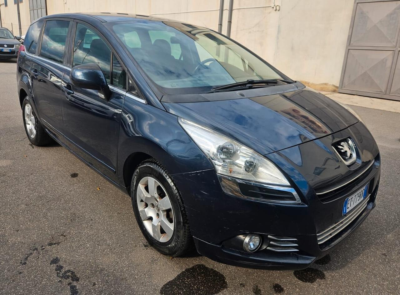 Peugeot 5008 1.6 HDi 115CV Business