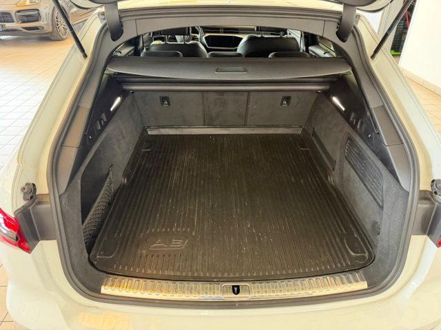 AUDI A6 Avant 3.0 TDI quattro Busin. //S LINE//MATRIX//