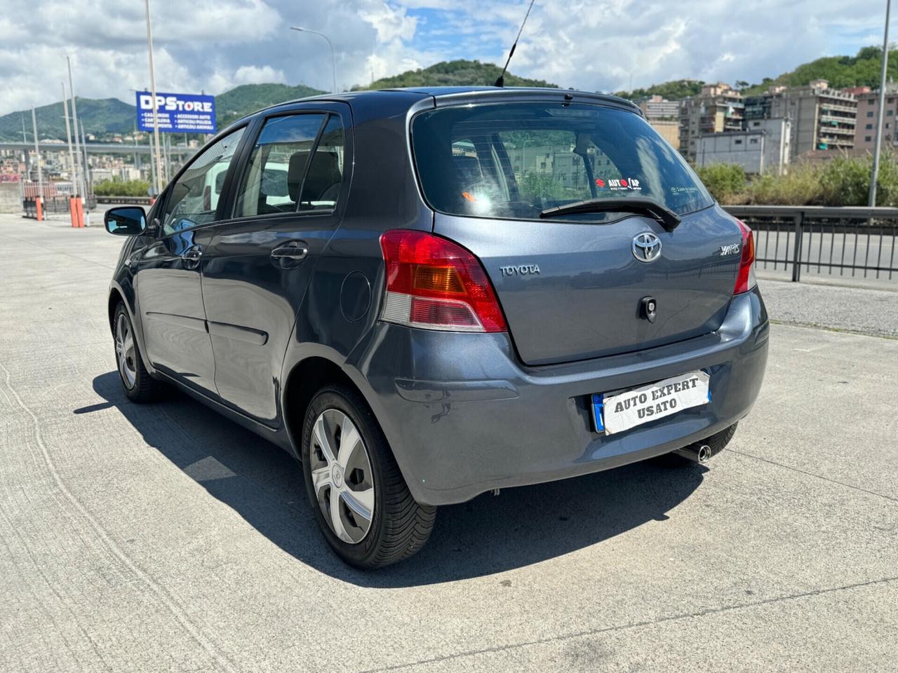 Toyota Yaris 1.3 5 porte 2009 neopatentati