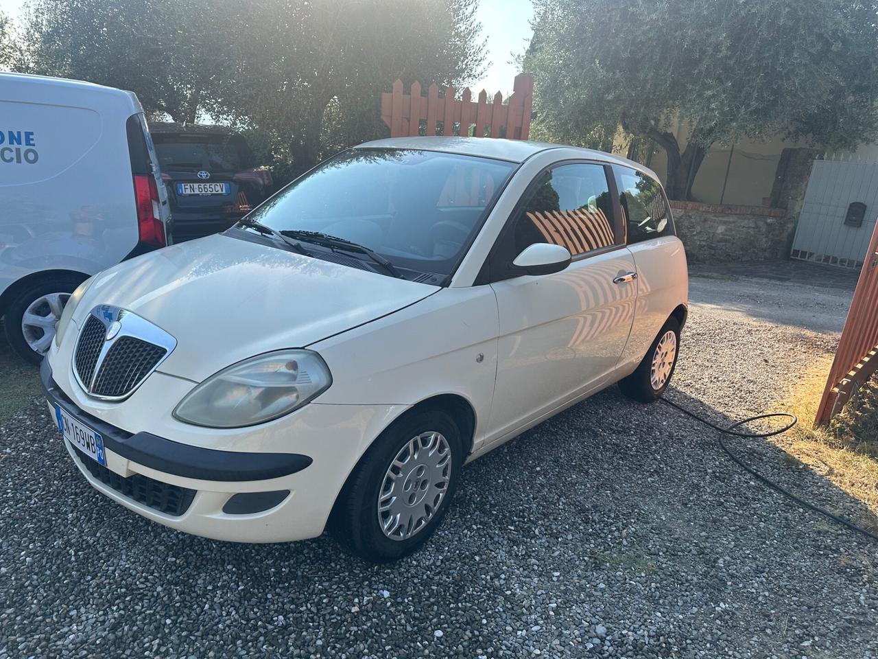 Lancia Ypsilon 1.2 Argento