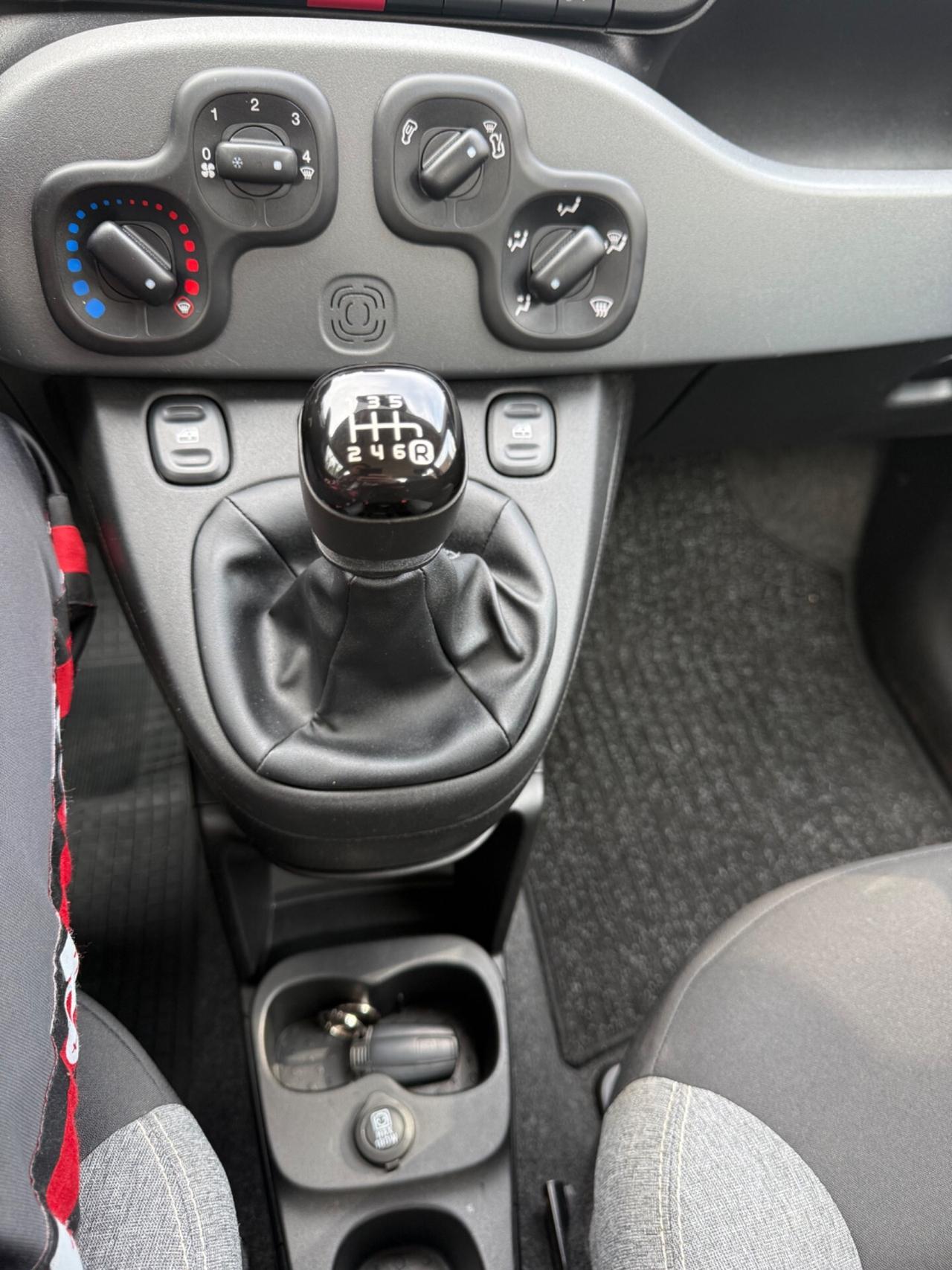 Fiat Panda 1.0 FireFly S&S Hybrid City Cross