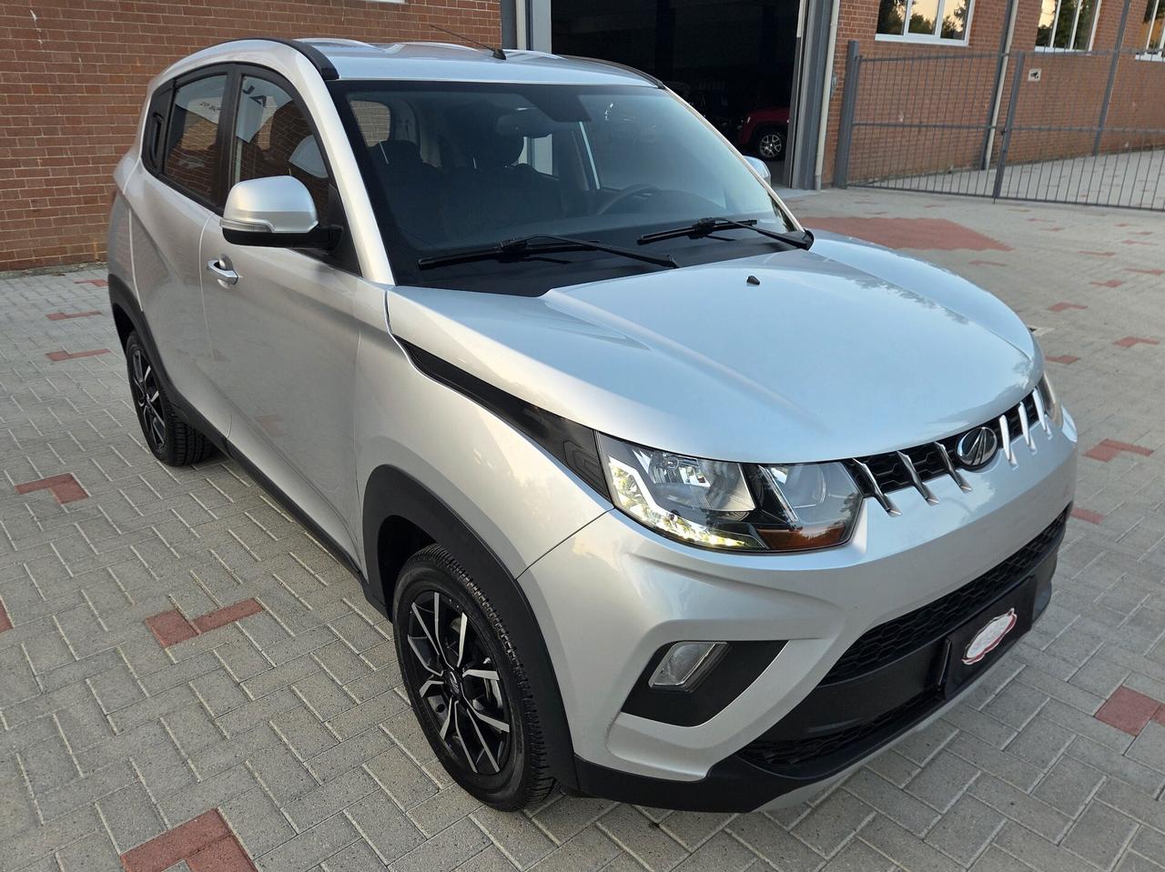 Mahindra KUV100 1.2 VVT 87cv M-Bifuel(GPL) K8