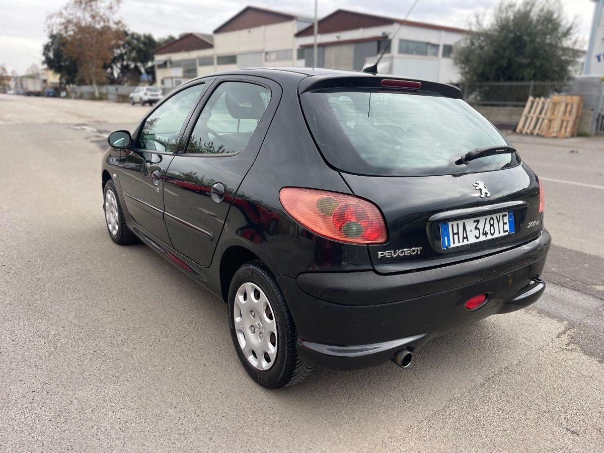 PEUGEOT - 206 - HDi 5p. Enfant Terrible