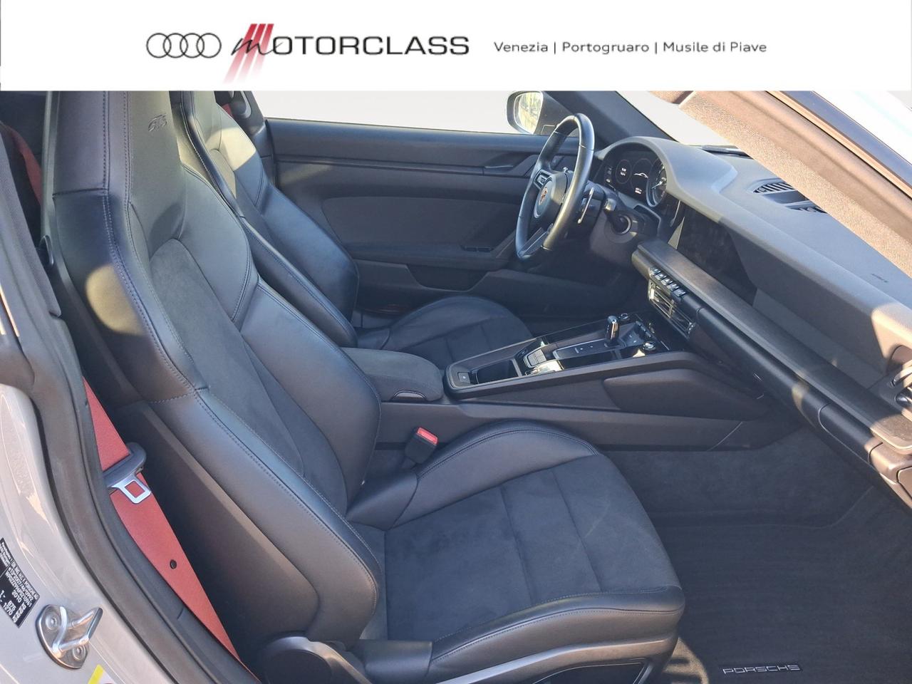 Porsche 911 coupe 3.0 carrera 4 gts pdk