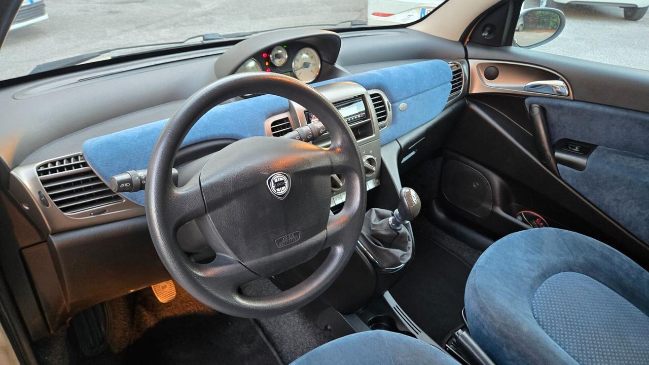 Lancia Ypsilon 1.2 Neopatentati 104600Km Euro4