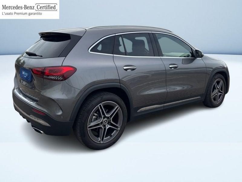 Mercedes-Benz GLA 200 D PREMIUM AUTO