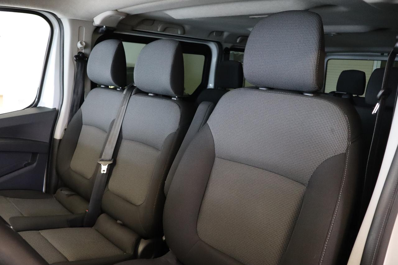 RENAULT TRAFIC PASSENGER 9 POSTI 2.0 BLUEDCI 150 CV L2 H1 EDC AUTHENTIQUE