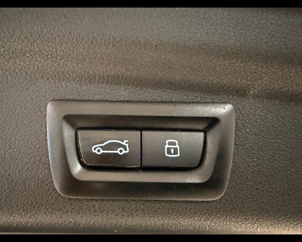 BMW Serie 2 A.T. (U06) - 218d Active Tourer