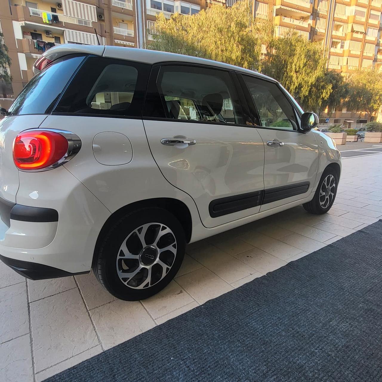 Fiat 500L 1.3 Multijet 95 CV Dualogic Mirror