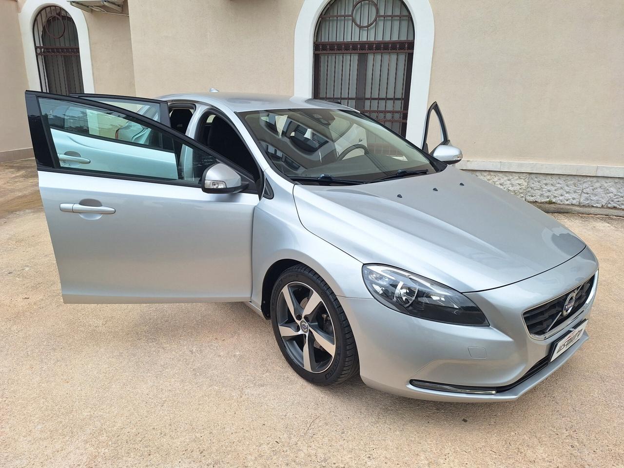 Volvo V40 D2 1.6 DIESEL Kinetic PERFETTA
