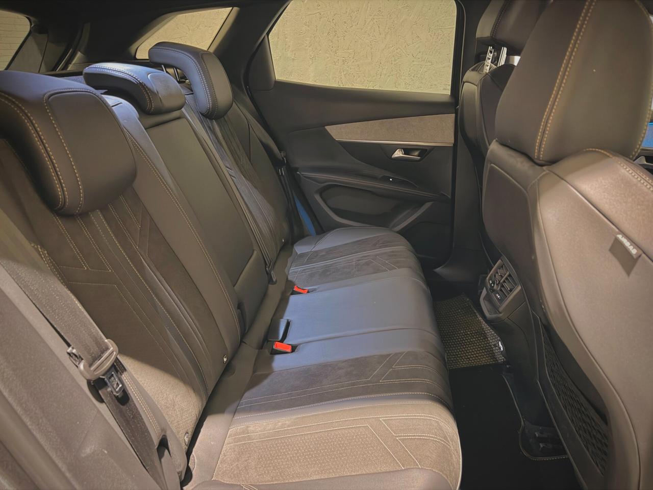 Peugeot 3008 1.5 HDI 130CV EAT8 GT Line