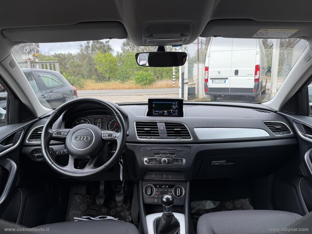 AUDI Q3 2.0 TDI 120CV Business