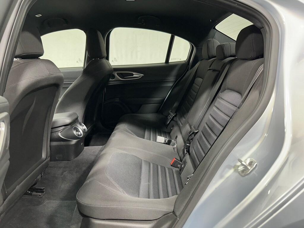 Alfa Romeo Giulia 2.0 t Sprint Q4 280cv auto