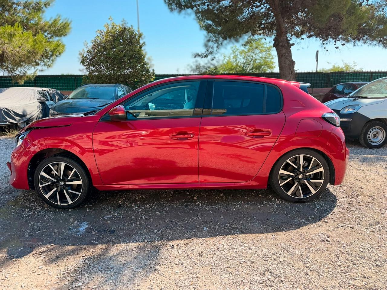 Peugeot 208 PureTech 100 Stop&Start 5 porte Allure Incidentato Sinistrato