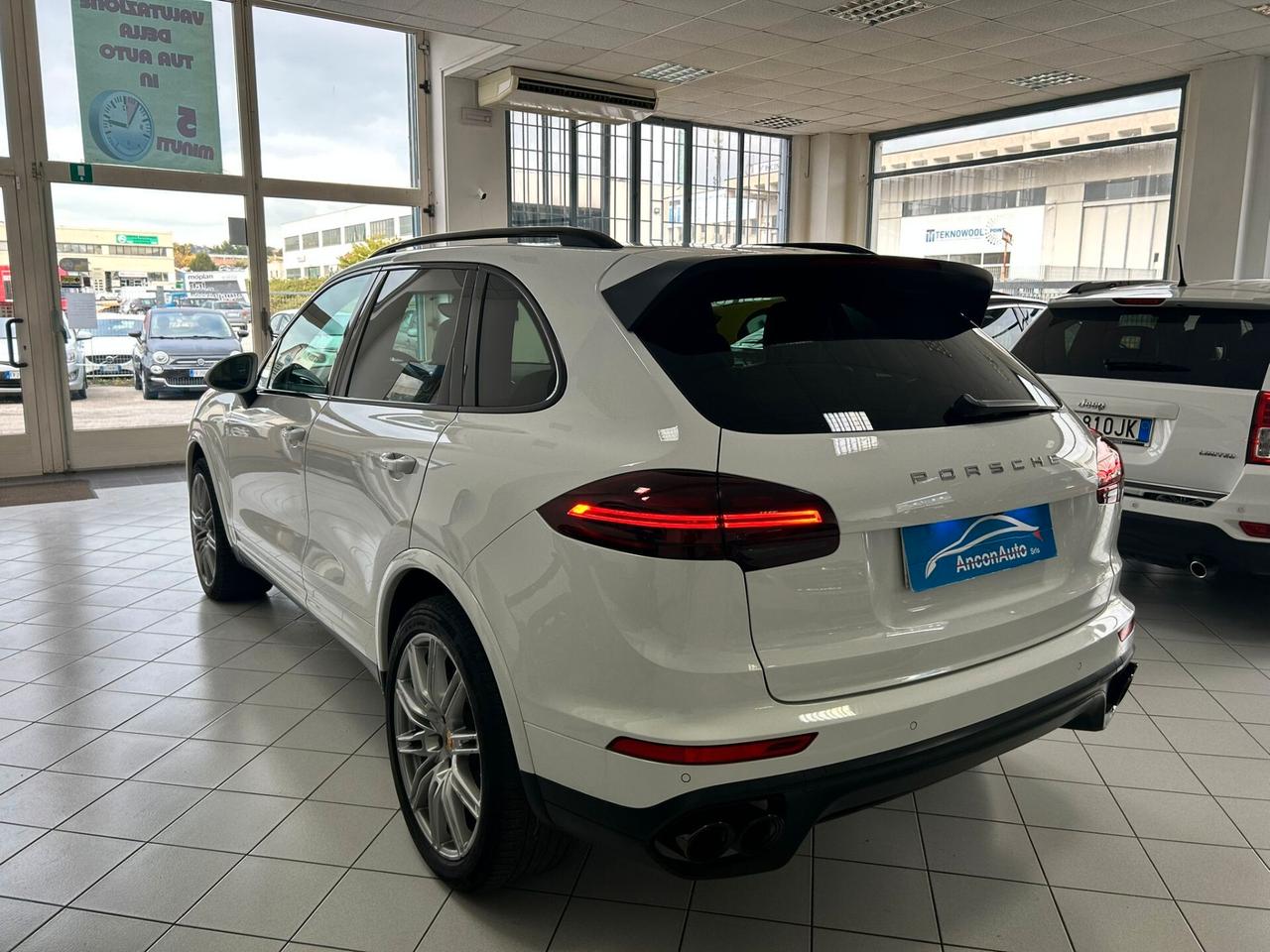 Porsche Cayenne 3.0 DIESEL PLATINUM EDITION 262CV 2017