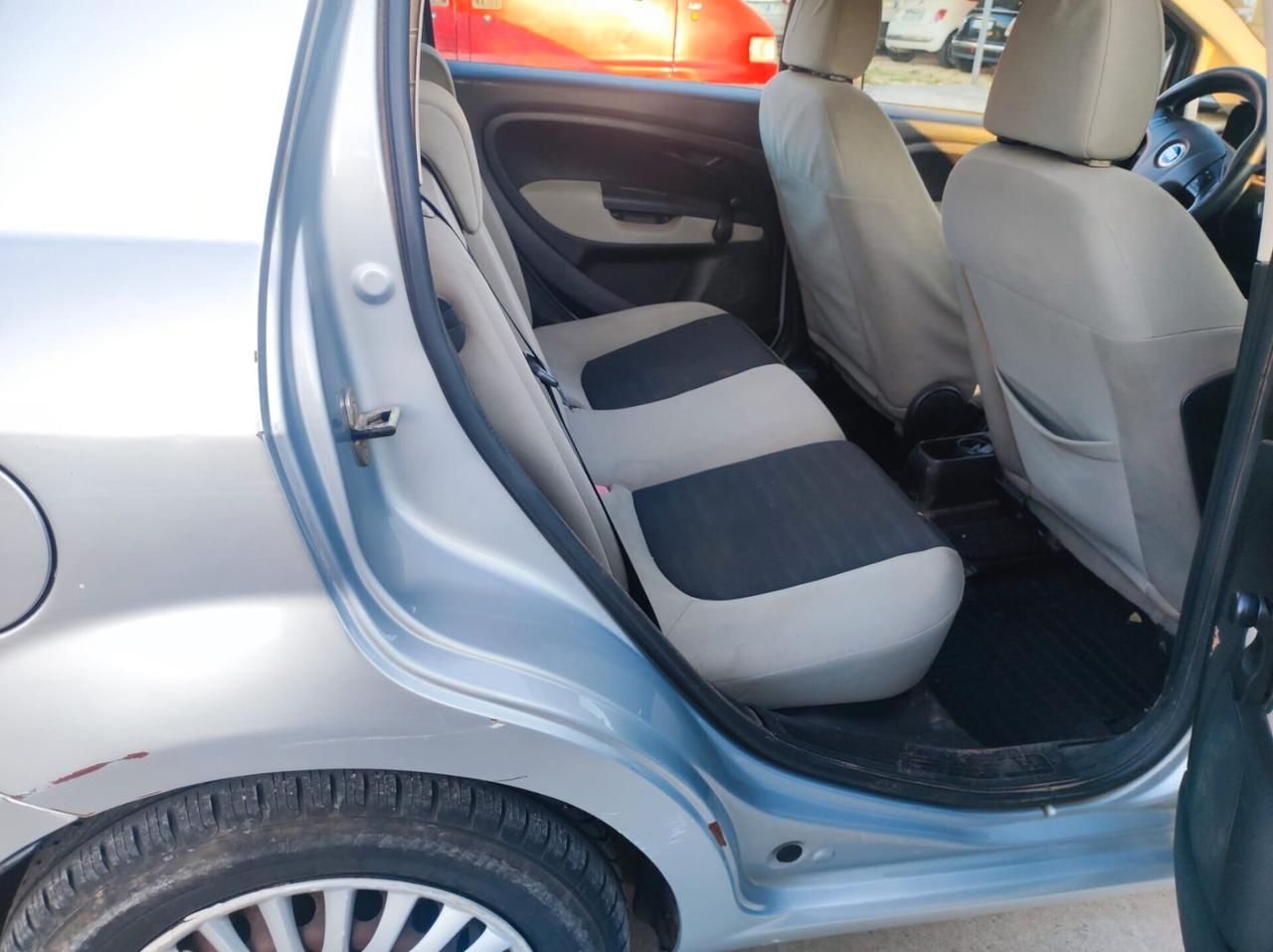 Fiat Grande Punto 1.3 MJT 75 CV 5 porte Dynamic