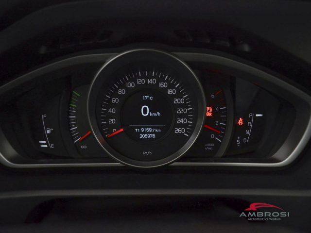 VOLVO V40 Cross Country D2 Geartronic Business - PER OPERATORI DEL SETTORE