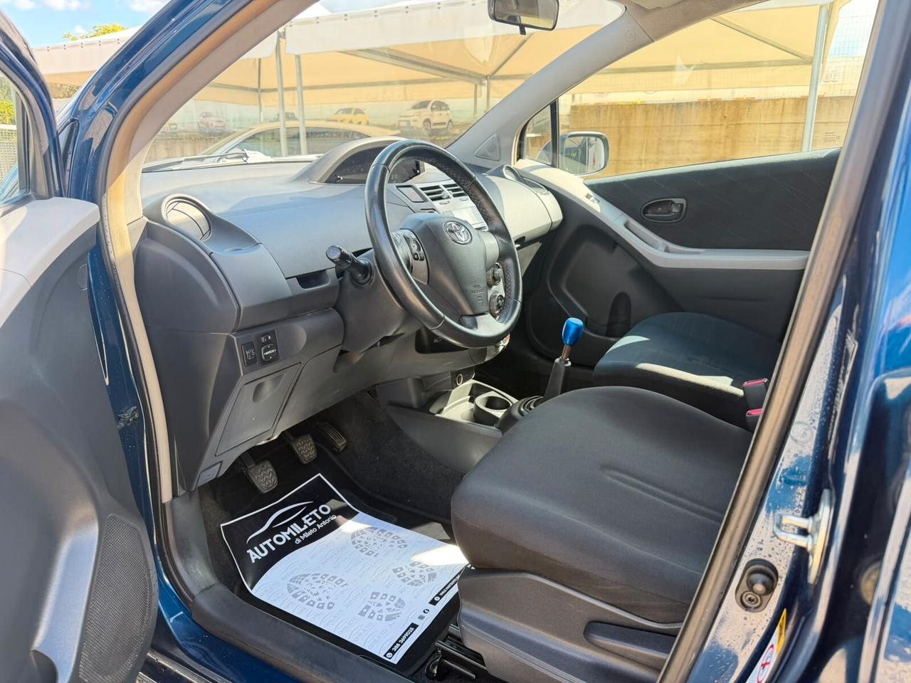 Toyota Yaris 1.0 5 porte