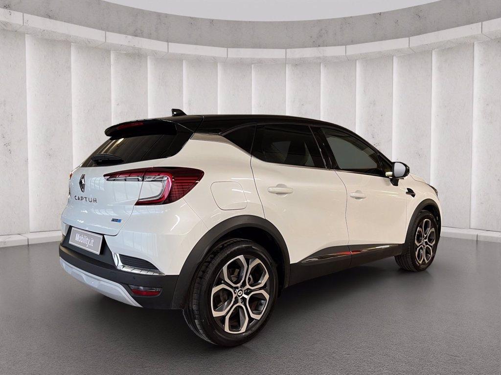 RENAULT Captur 1.6 E-Tech phev Intens 160cv auto my21 del 2022